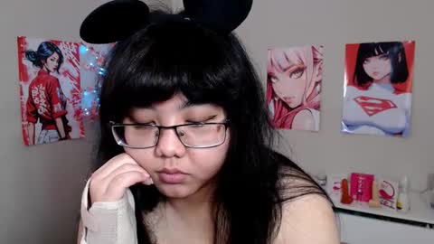 Snapshot of moertomlly chatting on 25, 11, 2025 Molly online show from 25, 11, 2025