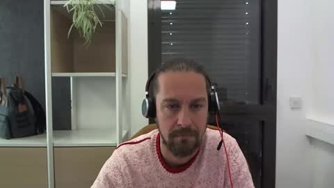 Julien online show from 6, 12, 2024