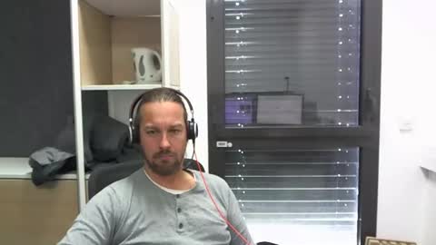 Julien online show from 6, 10, 2025