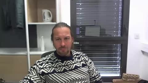 Julien online show from 25, 11, 2025