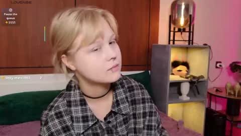Snapshot of moliqin chatting on 31, 5, 2026 moliqin online show from 31, 5, 2026