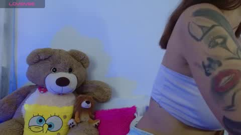 M o L l i E  online show from 7, 1, 2025