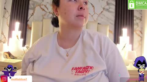 Snapshot of molliebue1 chatting on 9, 2, 2025 Hey Guys Im Mollie online show from 9, 2, 2025