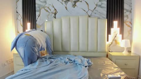 Snapshot of molliebue1 chatting on 12, 2, 2025 Hey Guys Im Mollie online show from 12, 2, 2025