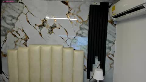 Snapshot of molliebue1 chatting on 29, 9, 2025 Hey Guys Im Mollie online show from 29, 9, 2025