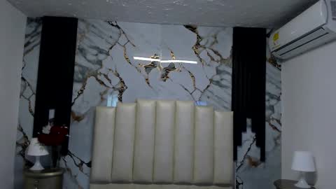 Snapshot of molliebue1 chatting on 29, 11, 2025 Hey Guys Im Mollie online show from 29, 11, 2025