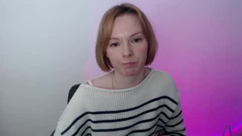 Snapshot of mollilove chatting on 27, 4, 2026 mollilove online show from 27, 4, 2026