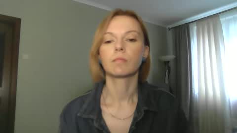 Snapshot of mollilove chatting on 3, 6, 2026 mollilove online show from 3, 6, 2026