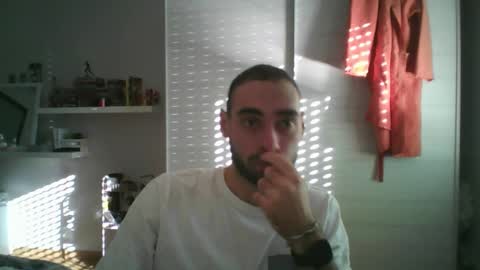 mollo20 online show from 27, 10, 2025