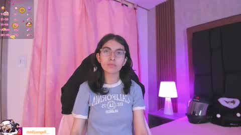 Snapshot of molly__a chatting on 29, 3, 2026 Molly online show from 29, 3, 2026