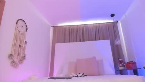      online show from 11, 11, 2025