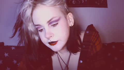 Molly Crow online show from 4, 3, 2025