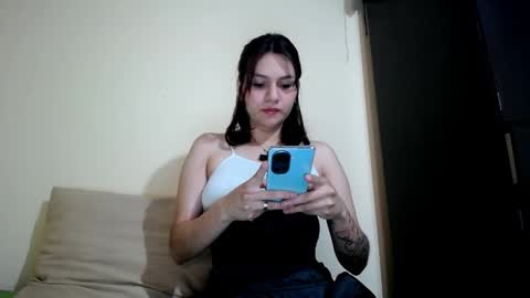 Molly online show from 25, 11, 2025