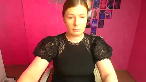 Molly online show from 7, 4, 2026