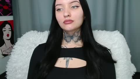 Lina online show from 10, 2, 2025