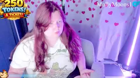 Snapshot of molly_moons chatting on 29, 4, 2026 molly_moons online show from 29, 4, 2026