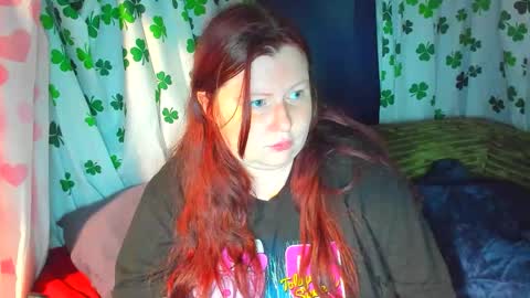 Snapshot of molly_moons chatting on 31, 5, 2026 molly_moons online show from 31, 5, 2026