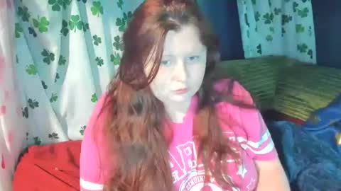 Snapshot of molly_moons chatting on 29, 6, 2026 molly_moons online show from 29, 6, 2026