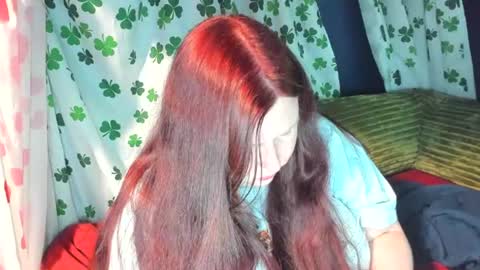 Snapshot of molly_moons chatting on 30, 6, 2026 molly_moons online show from 30, 6, 2026