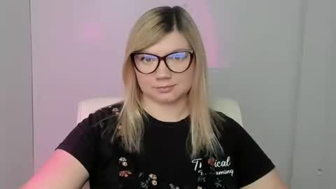 Molly online show from 6, 10, 2025