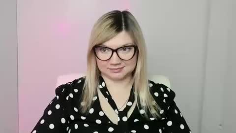 Molly online show from 15, 10, 2025