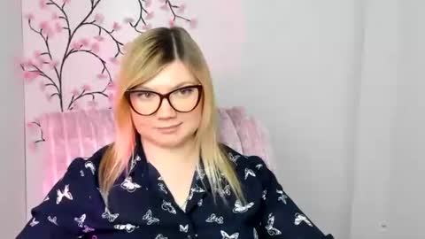 Molly online show from 5, 1, 2026