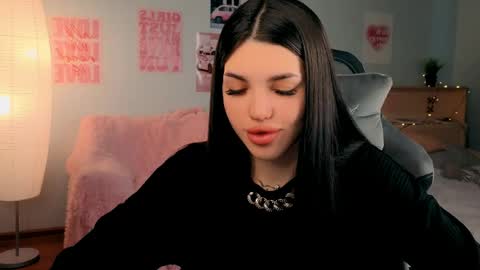 Molly online show from 19, 4, 2026