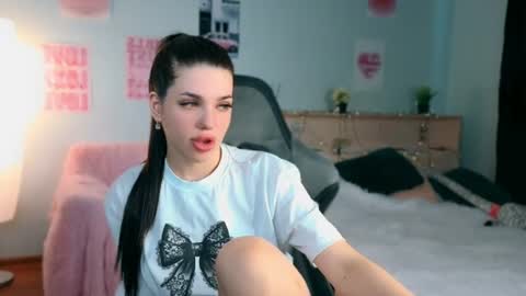 Snapshot of molly_rettyy chatting on 16, 6, 2026 Molly online show from 16, 6, 2026