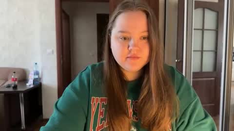 Snapshot of mollyas chatting on 14, 4, 2026 Alice online show from 14, 4, 2026