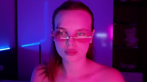 Snapshot of mollybossy chatting on 25, 6, 2026 Molly online show from 25, 6, 2026
