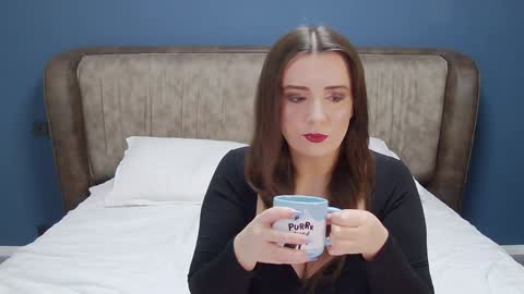 Molly online show from 25, 12, 2024