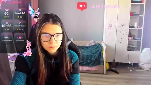  KIRA  online show from 17, 10, 2025