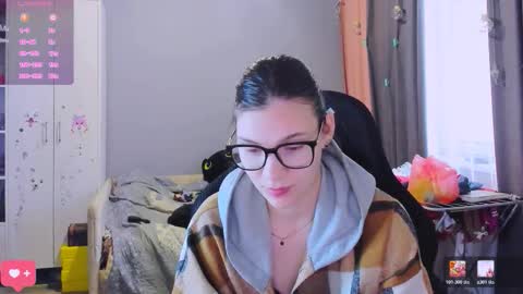  KIRA  online show from 10, 2, 2026