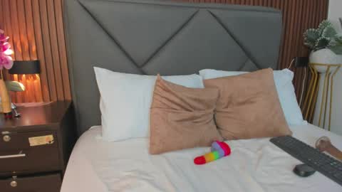 mollylove_ online show from 22, 5, 2026