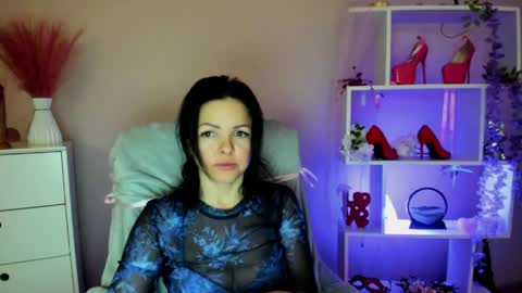 Molly online show from 16, 4, 2026