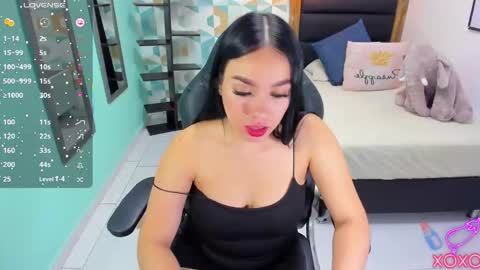 MOLLY online show from 28, 10, 2025