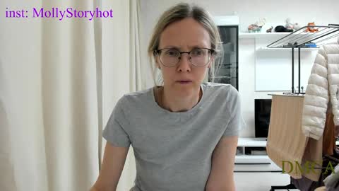 Snapshot of mollystory chatting on 2, 4, 2026 AngelMomm online show from 2, 4, 2026