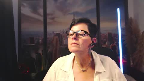 MollySun Nina Randmann online show from 16, 9, 2025