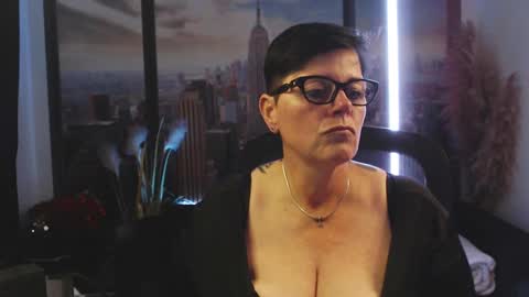 MollySun Nina Randmann online show from 4, 10, 2025