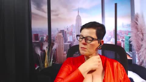 MollySun Nina Randmann online show from 27, 10, 2025