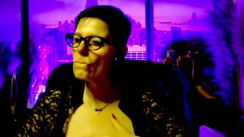 Snapshot of mollysun chatting on 25, 5, 2026 MollySun Nina Randmann online show from 25, 5, 2026