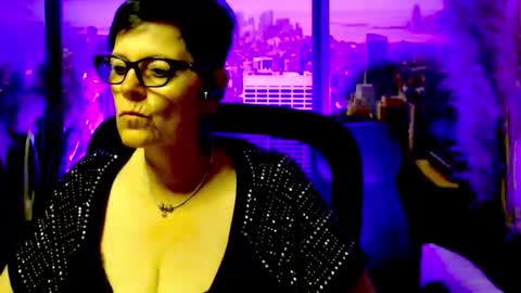 Snapshot of mollysun chatting on 31, 5, 2026 MollySun Nina Randmann online show from 31, 5, 2026