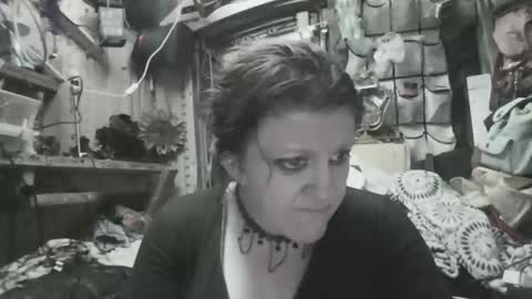 Molotovfoxtail online show from 20, 3, 2026