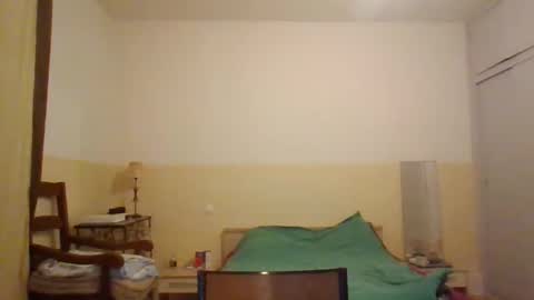 Snapshot of moment71200 chatting on 13, 11, 2025 moment71200 online show from 13, 11, 2025