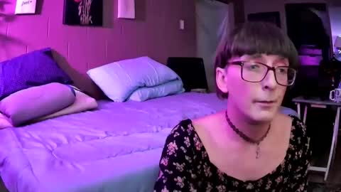 Snapshot of mommamadesissy chatting on 18, 1, 2025 Bink online show from 18, 1, 2025