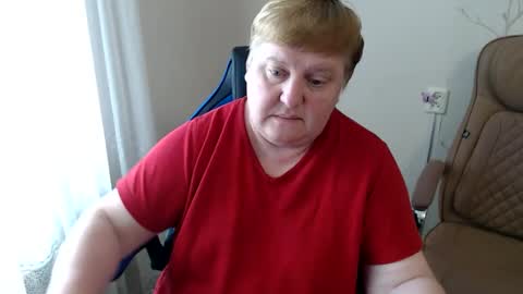 Snapshot of mommy99x chatting on 9, 6, 2026 Mommy99X online show from 9, 6, 2026