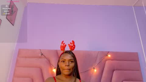 Snapshot of mommywebcam chatting on 21, 12, 2025 DINAH online show from 21, 12, 2025