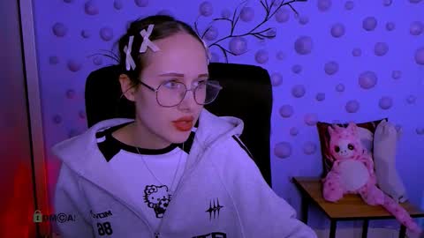 Mona  online show from 14, 3, 2026