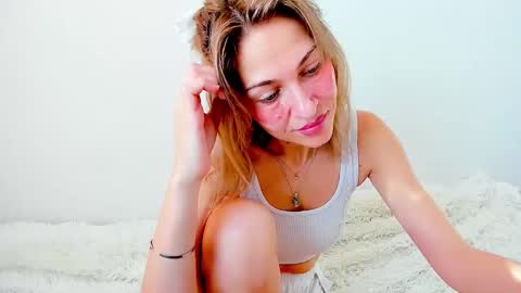 Mona online show from 9, 3, 2025