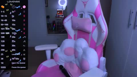 Snapshot of monalauu chatting on 7, 12, 2024 online show from 7, 12, 2024